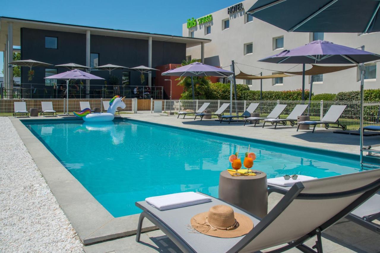 Ibis Styles Pertuis Portes Du Luberon Luaran gambar