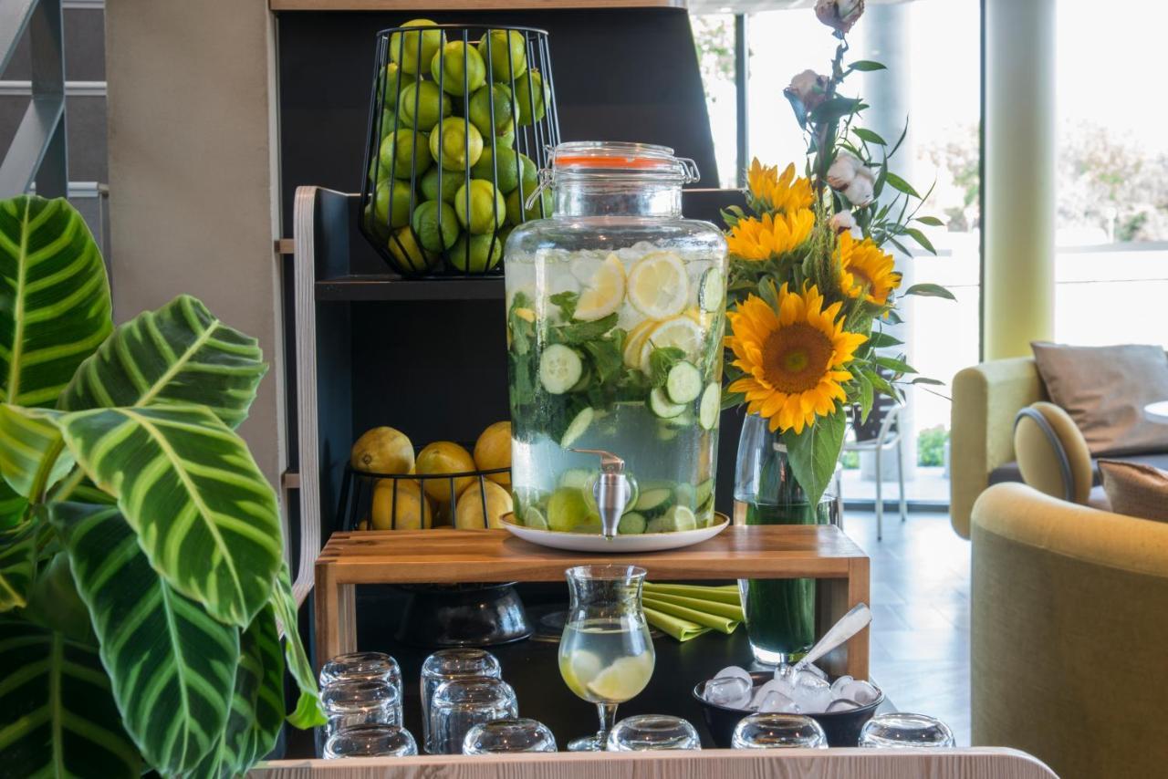 Ibis Styles Pertuis Portes Du Luberon Luaran gambar