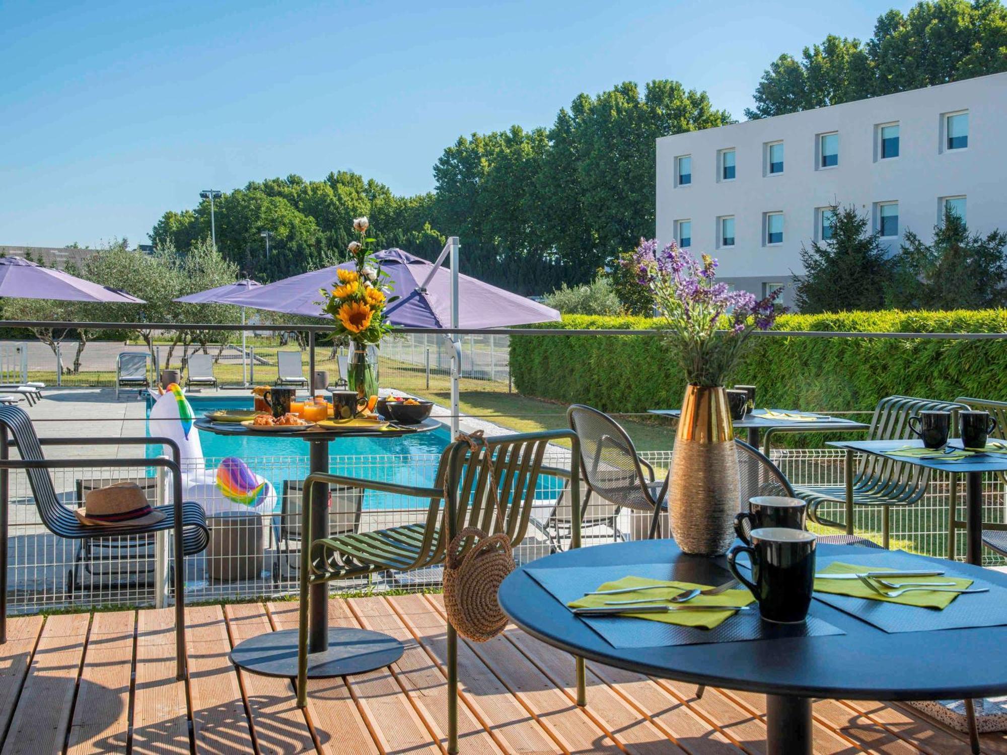 Ibis Styles Pertuis Portes Du Luberon Luaran gambar